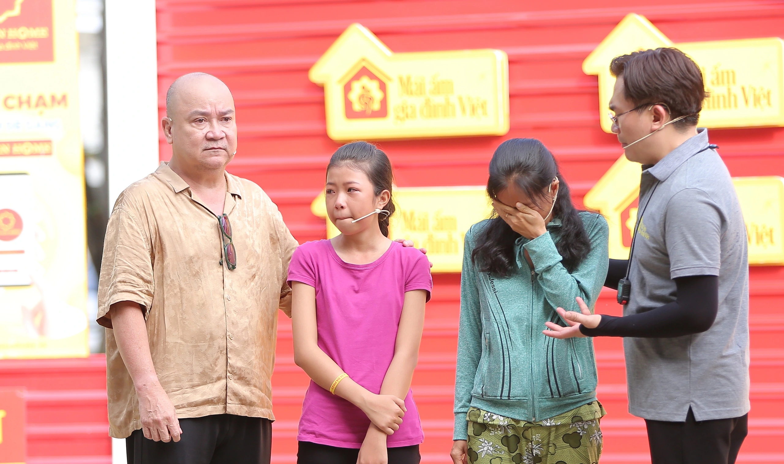 Xót xa hoàn cảnh mẹ ung thư giai đoạn cuối nuôi hai con nhỏ trong "Mái ấm gia đình Việt" - Ongkinh