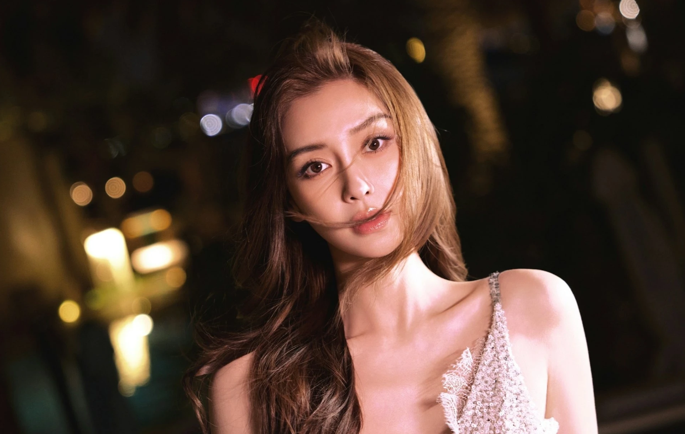 Sao Cbiz tố Angelababy chèn ép, rồi lại "quay xe" xin lỗi - Ongkinh