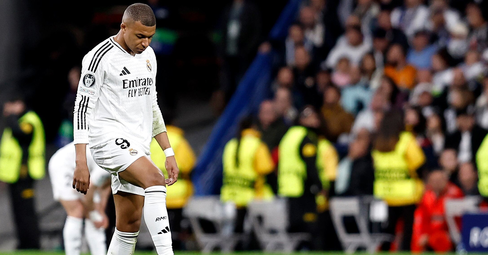 Fan PSG hả hê khi Mbappe bị loại khỏi Champions League-ongkinh