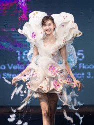 Quế Anh "hóa tiên hoa" lộng lẫy tại Vietnam Flower Show 2025 - Ongkinh