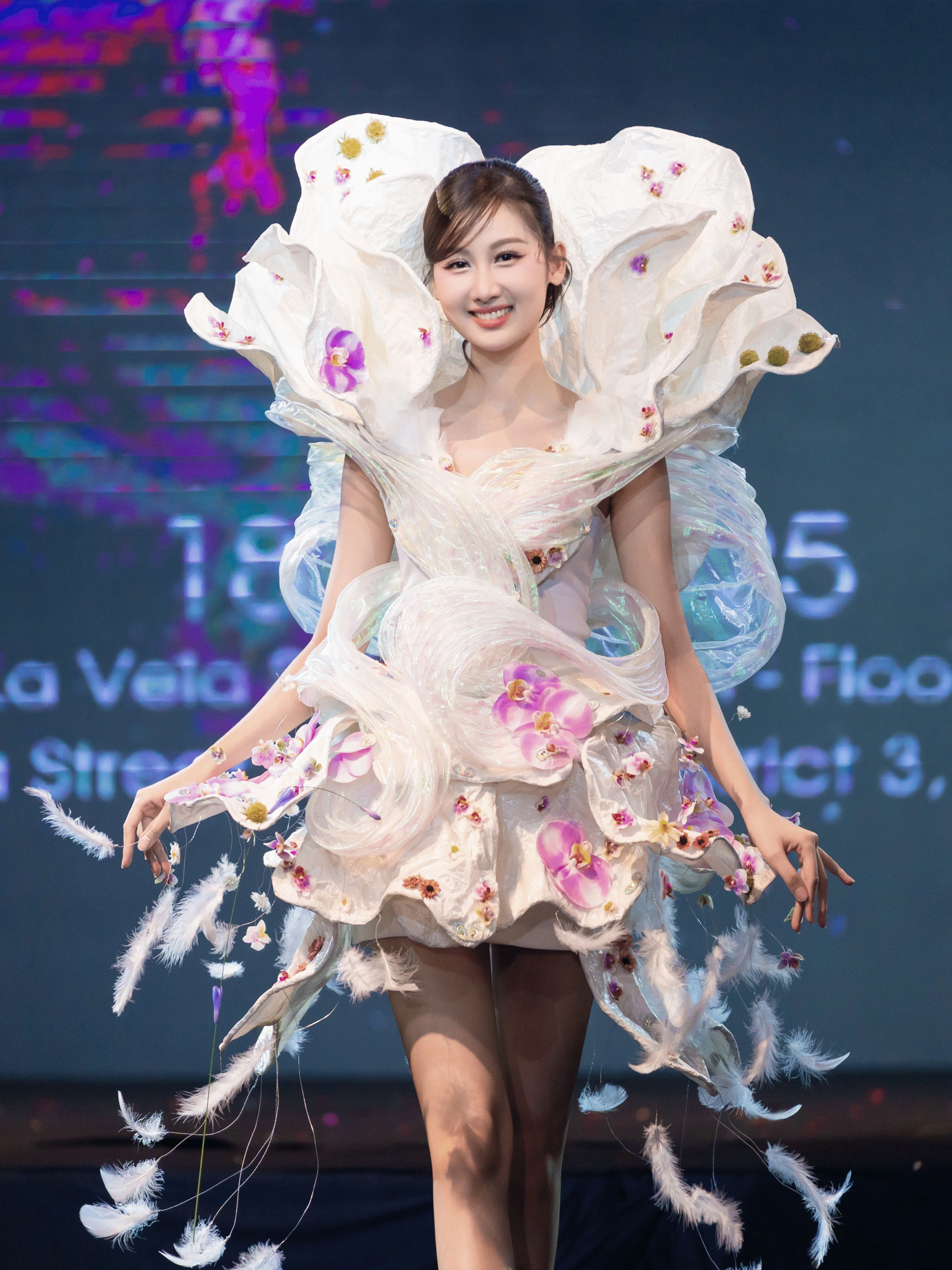 Quế Anh "hóa tiên hoa" lộng lẫy tại Vietnam Flower Show 2025 - Ongkinh