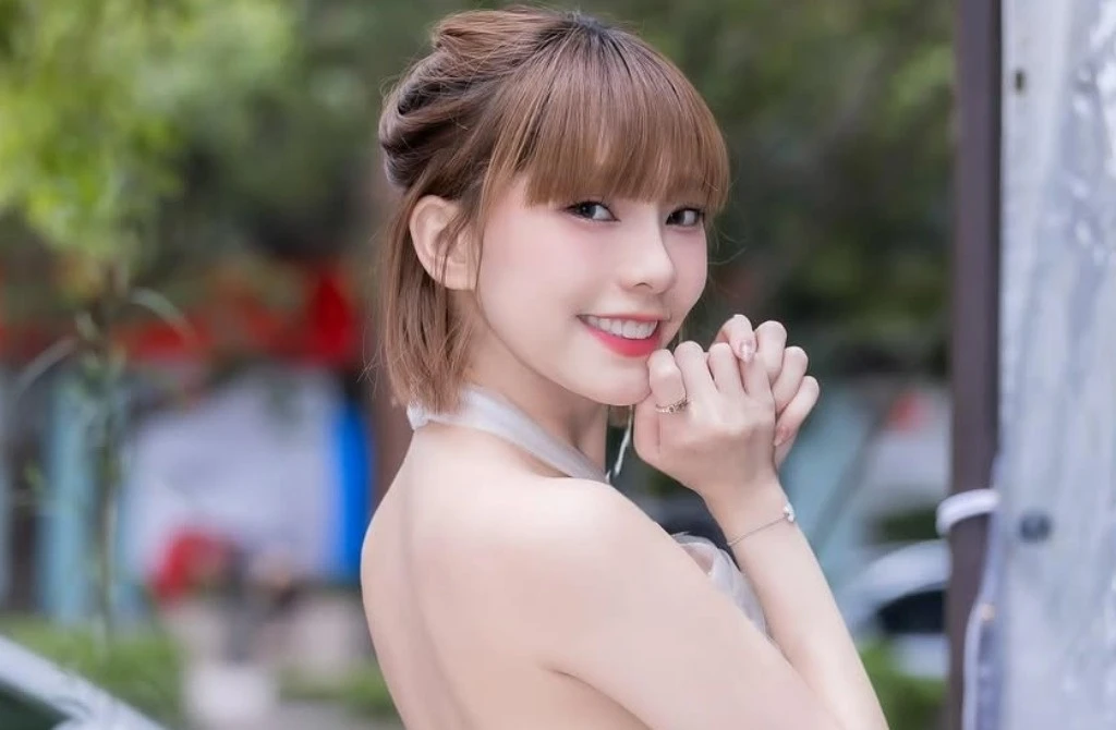"Nữ thần cổ vũ" Linlin nổi giận: Bác bỏ tin đồn "cặp kè", tuyên chiến với kẻ tung tin - Ongkinh