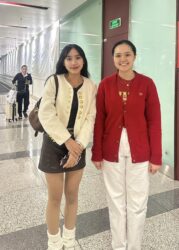 Vợ Duy Mạnh lại bị chê mặc xấu: Phong cách sân bay có thực sự "khó đỡ" như lời đồn? - Ống kính
