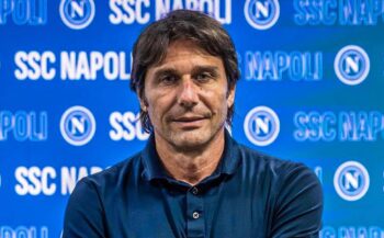 HLV Antonio Conte có thể rời Napoli dù vừa đưa đội lên ngôi vô địch Serie A-ongkinh