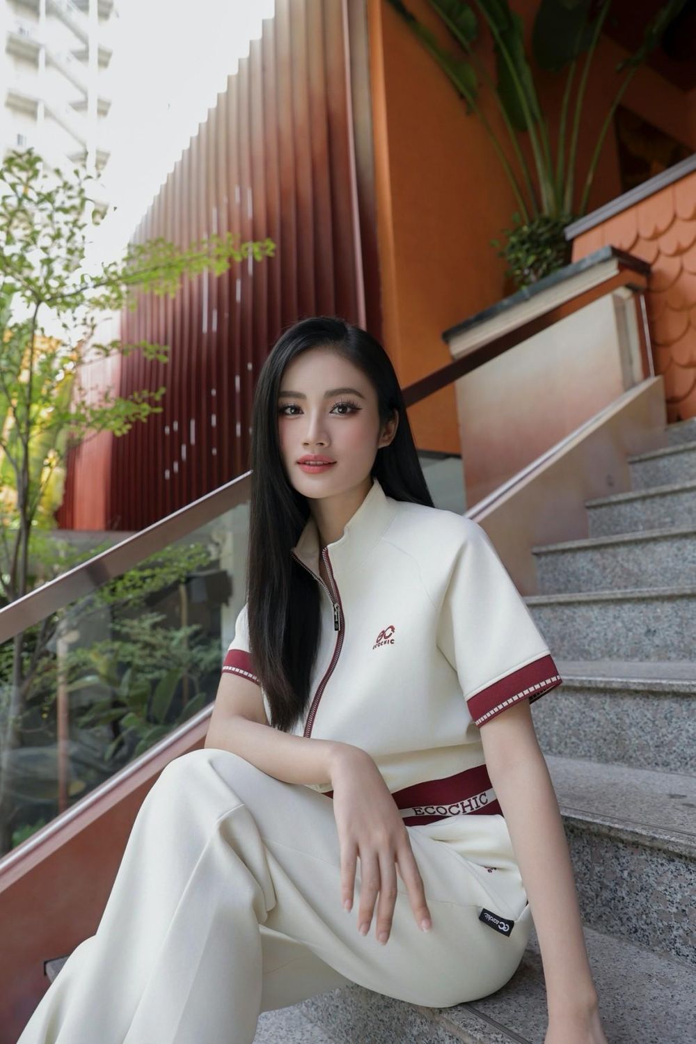 Cùng diện set đồ thể thao, Hoa hậu Thanh Thủy và Ý Nhi như hai giọt nước - Ongkinh