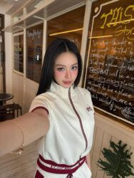 Cùng diện set đồ thể thao, Hoa hậu Thanh Thủy và Ý Nhi như hai giọt nước - Ongkinh