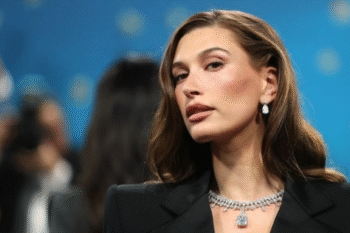 Hailey Bieber bán thương hiệu mỹ phẩm Rhode, "bỏ túi" 1 tỷ USD - Ongkinh