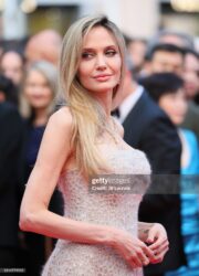 Cannes ngày 4: Khi Angelina Jolie tỏa sáng, Đường Yên đối diện "bài kiểm tra" nhan sắc - Gamelade
