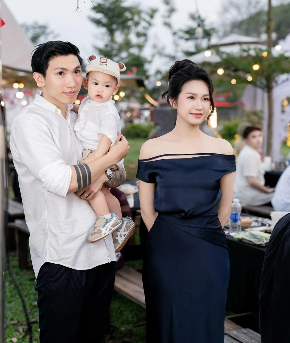 Chiêm ngưỡng vẻ đẹp đài các, quý tộc của vợ cầu thủ Đoàn Văn Hậu - ongkinh
