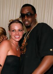 Britney Spears và Diddy: Một thời "cháy" hết mình trong các buổi tiệc đêm - Ongkinh
