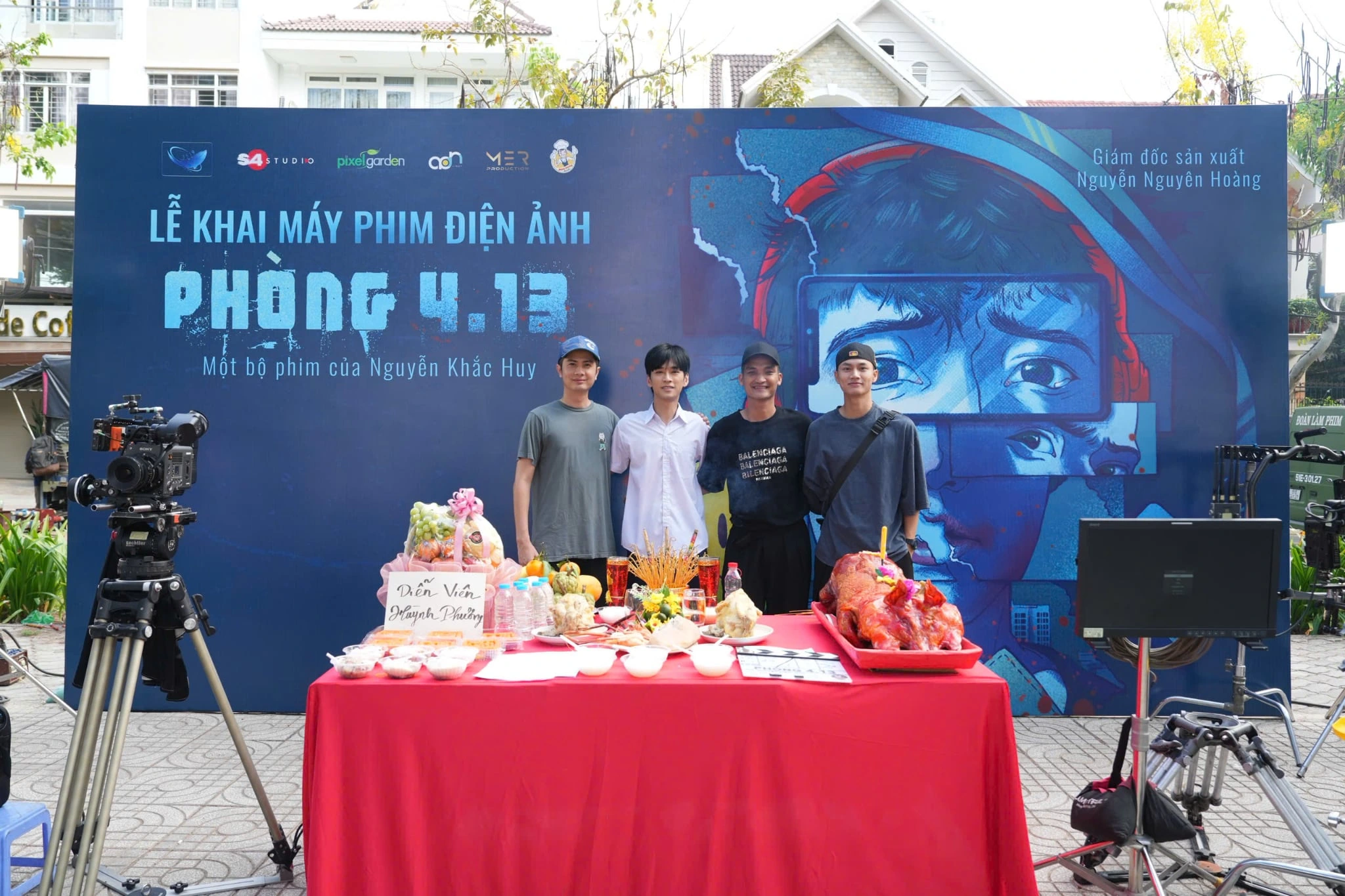 Mạc Văn Khoa tái xuất màn ảnh rộng cùng dàn sao "trăm tỷ" - Ongkinh