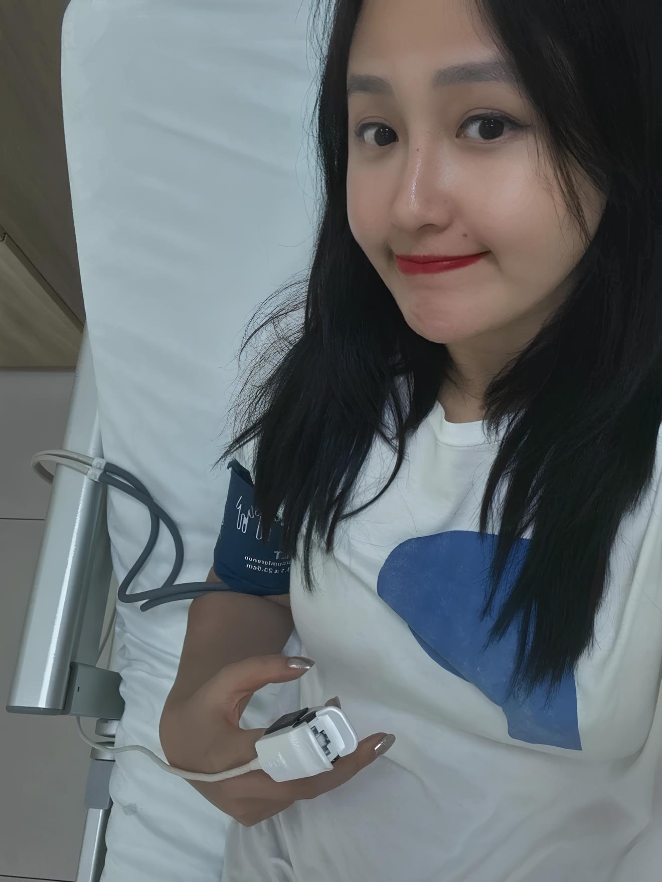 Mai Phương Thúy bất ngờ phải vào viện do khó thở - Ongkinh 
