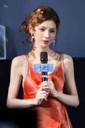 Mỹ nhân "búp bê sống" từng gây sốt: Giờ gầy báo động vì ép cân quá đà? - Ống kính