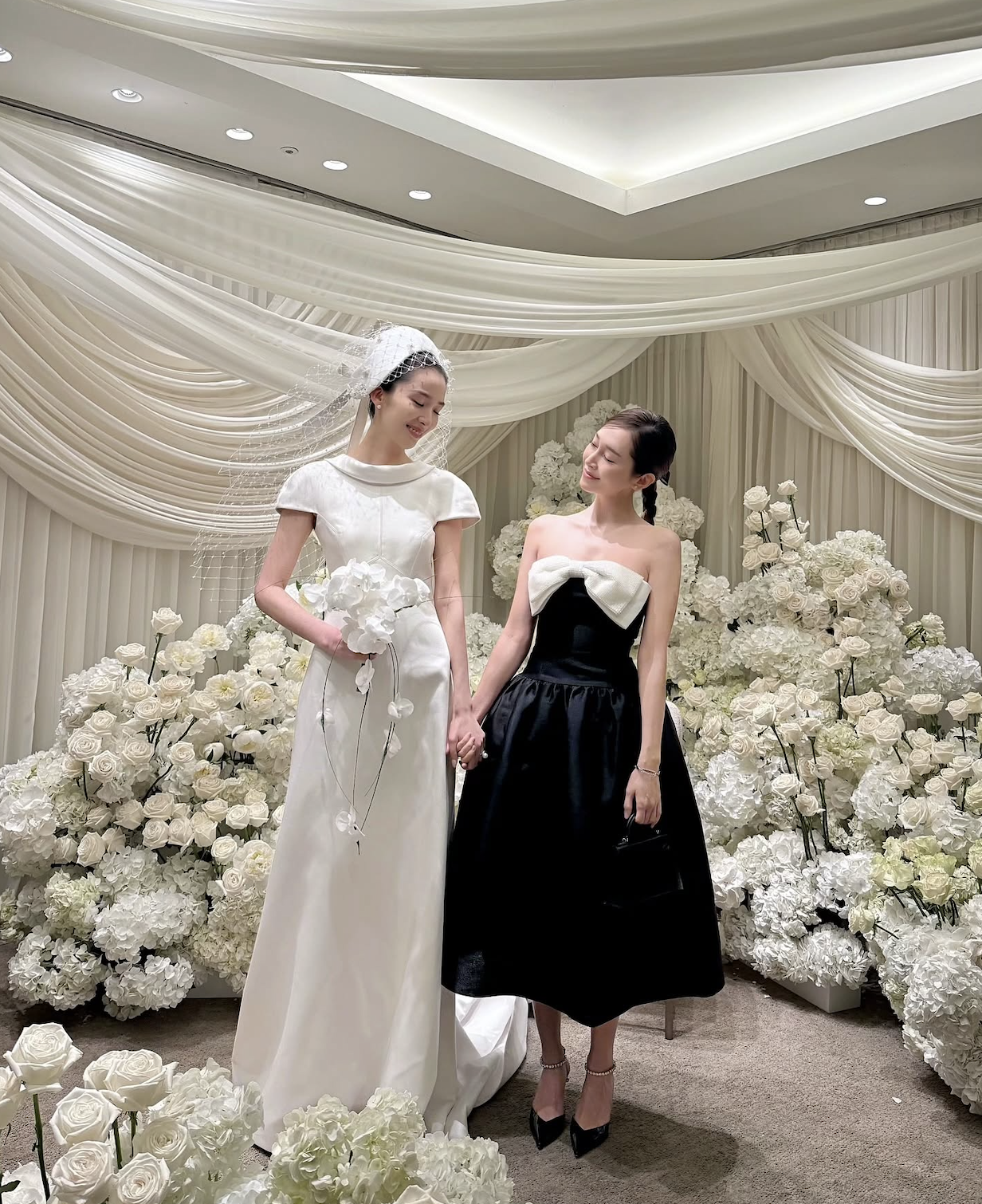 Hôn lễ xa hoa của người mẫu Irene và ông xã doanh nhân - Ongkinh