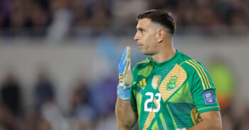 Emiliano Martinez ngầm báo hiệu rời Aston Villa-ongkinh