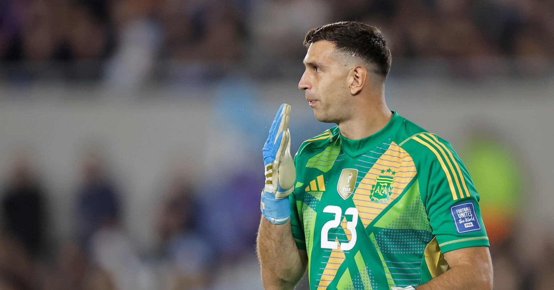 Emiliano Martinez ngầm báo hiệu rời Aston Villa-ongkinh