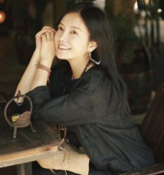 Khoảnh khắc "muốn độn thổ" của Triệu Vy: Bức ảnh khiến cô "chôn vùi" ký ức - Ống kính
