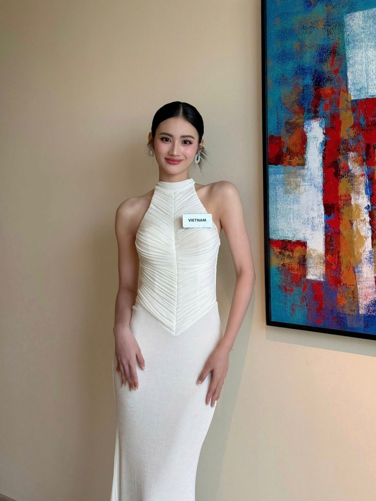 Hoa hậu Ý Nhi tỏa sáng với bikini xanh tại Miss World 2025 - Ongkinh