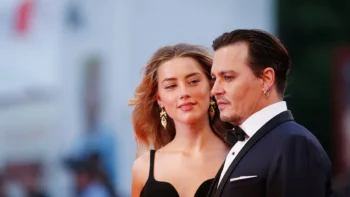 Johnny Depp: "Khi yêu, tôi là người cả tin và dễ bị lừa"-ongkinh