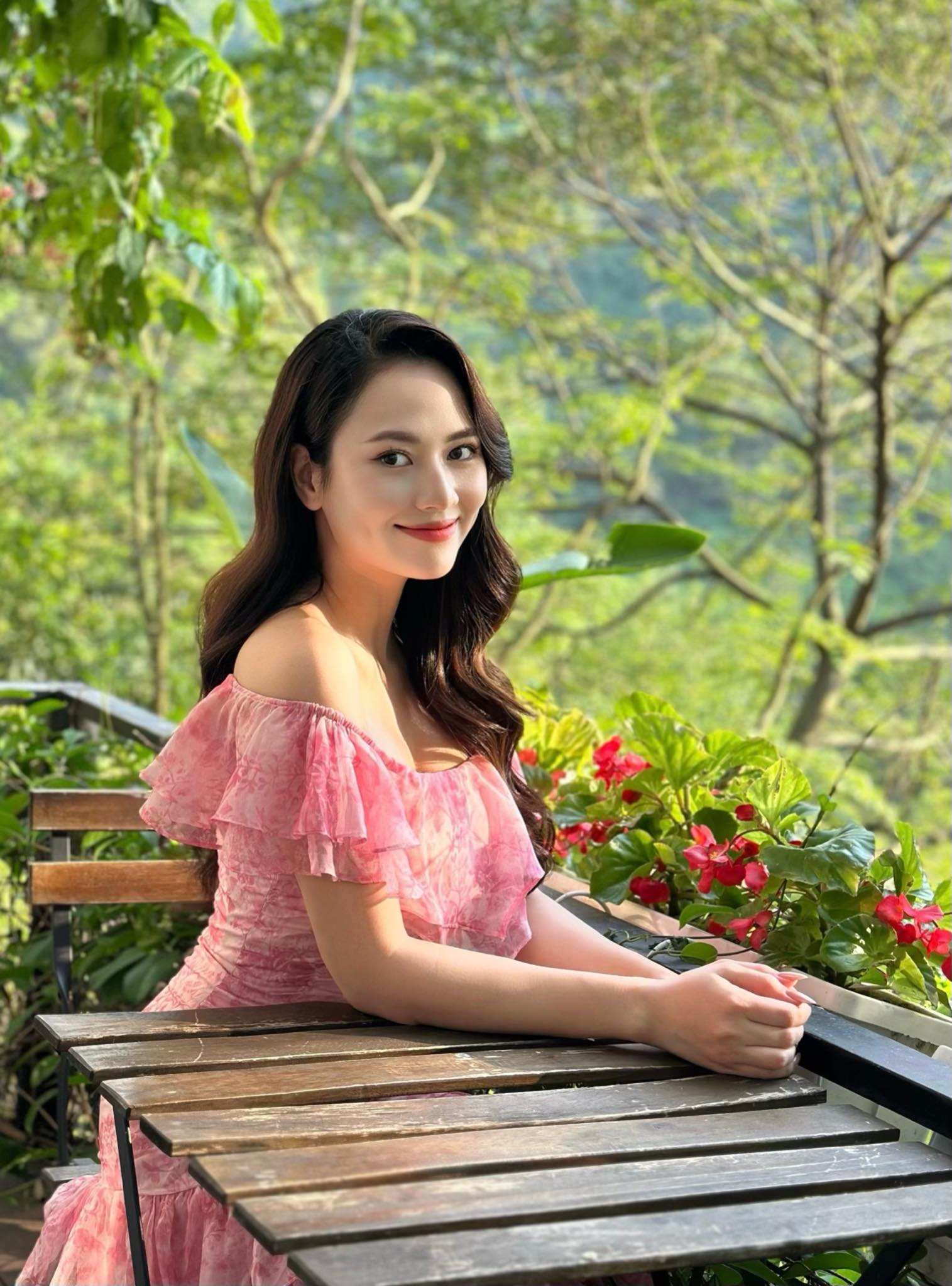 Nữ chính Độc Đạo “chơi lớn” xây căn hộ dát vàng cho mèo, dân mạng xin link gấp - Ống kính