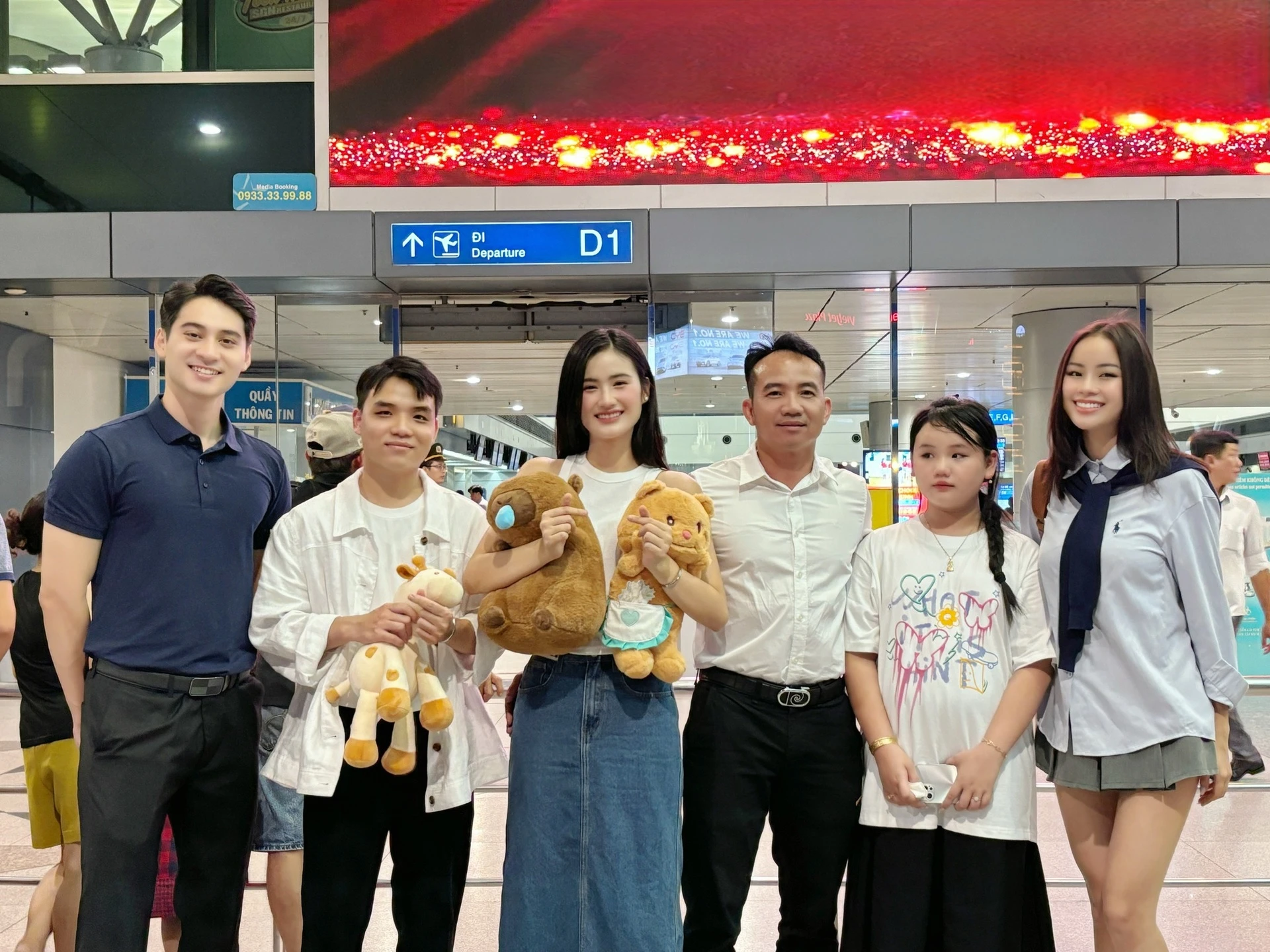 Hoa hậu Ý Nhi chính thức lên tiếng phủ nhận tin đồn chia tay bạn trai Anh Kiệt - Ongkinh