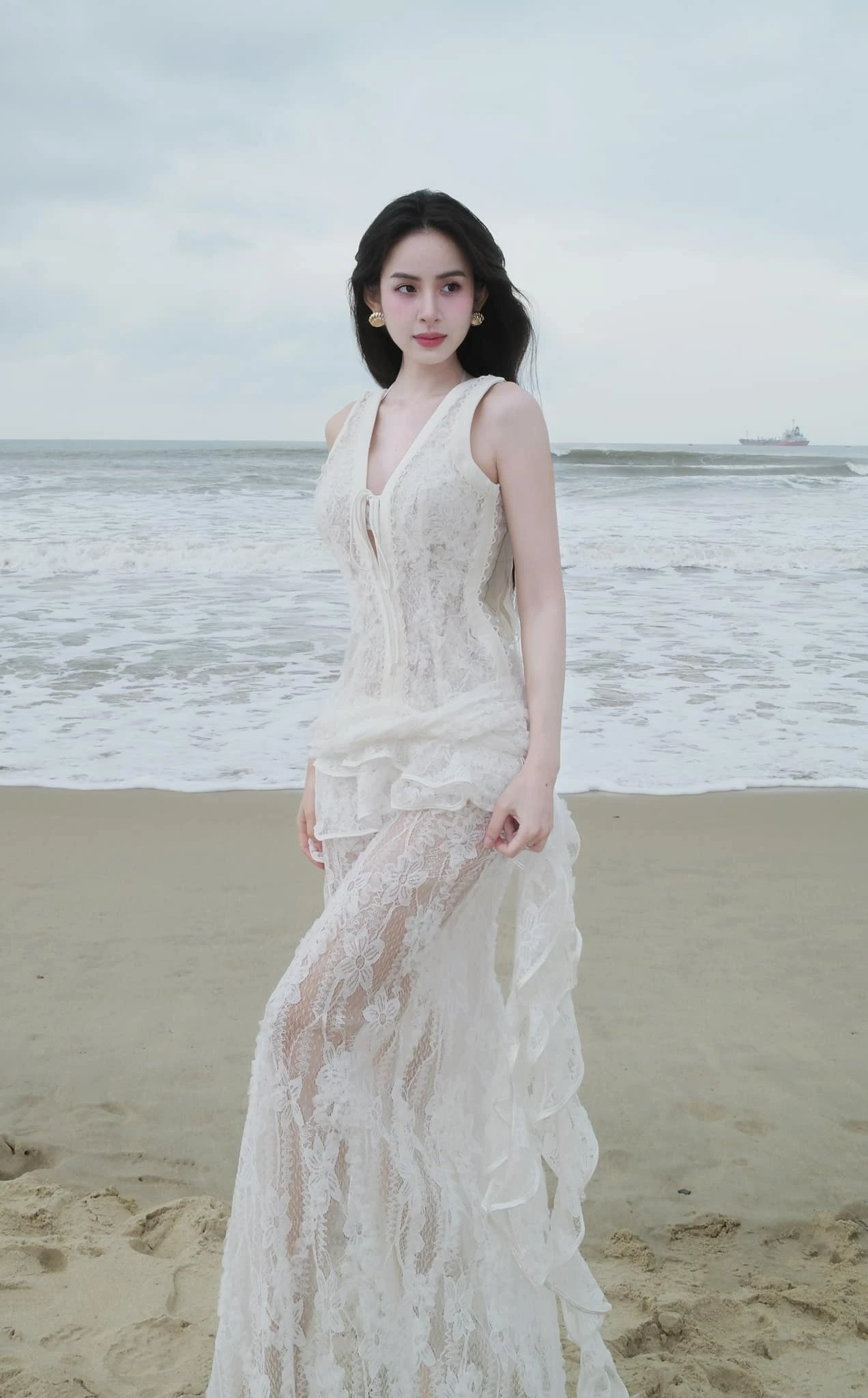 Hương Liên tiết lộ danh tính chồng sắp cưới - Ongkinh