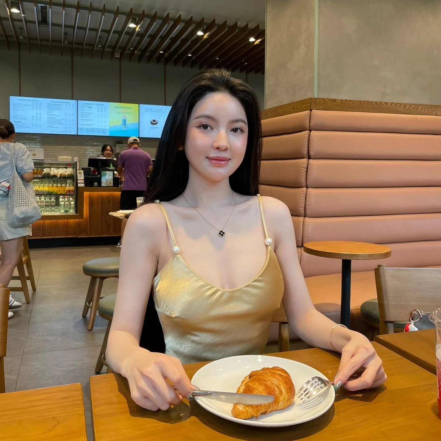 Chu Thanh Huyền "kinh hoàng" khi xử lý filler cằm hỏng ở Hàn Quốc - Ongkinh
