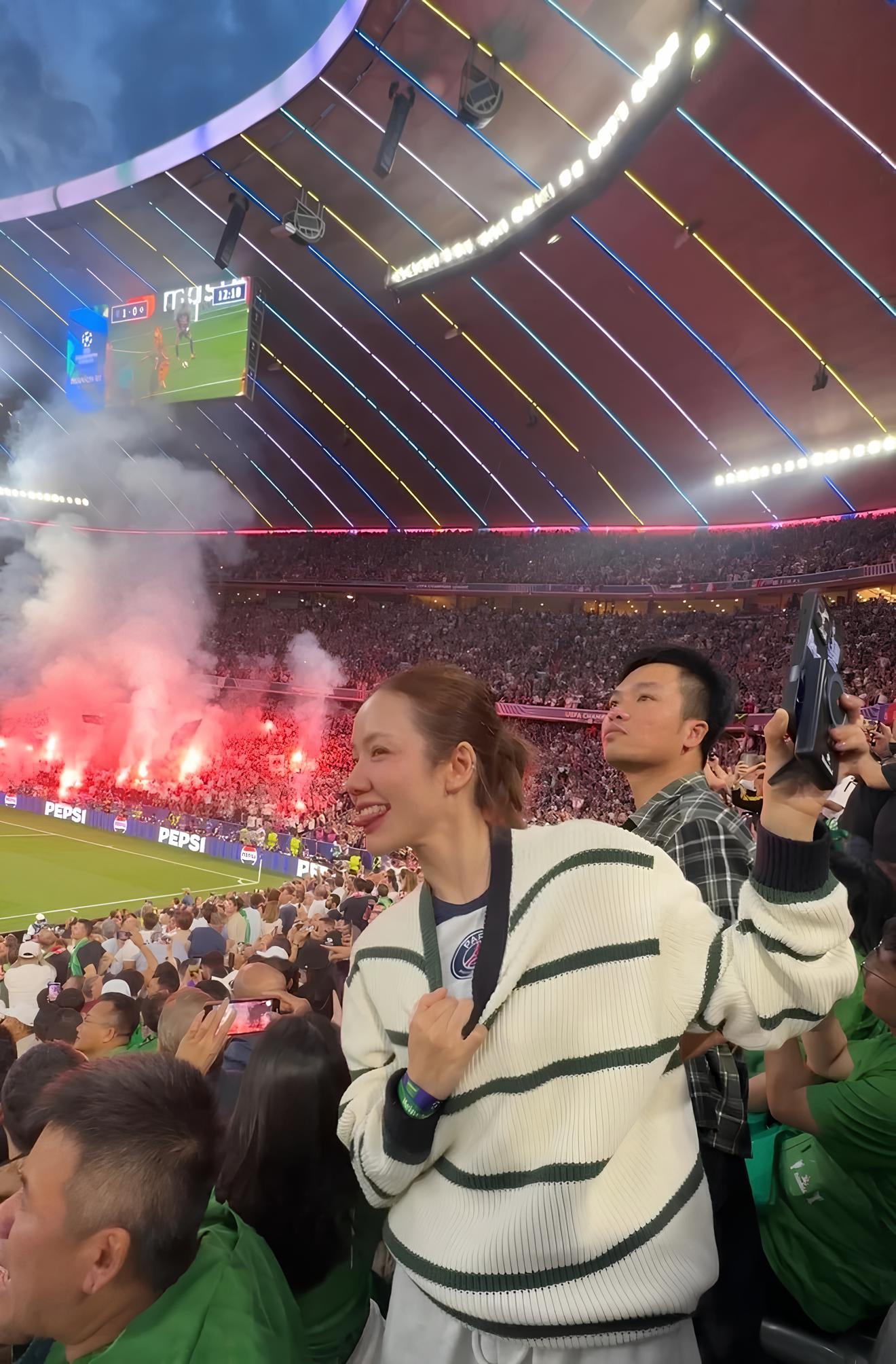 Tuấn Hưng, Phương Ly bày tỏ sự phấn khởi khi PSG lên ngôi vô địch Champions League - Ongkinh