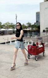 Phương Oanh: "Mẹ bỉm" hot nhất mùa hè với màn dạo phố thần thái cùng 2 con sinh đôi - Ống kính