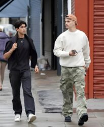 Romeo Beckham lộ vẻ u buồn hậu chia tay - Ongkinh