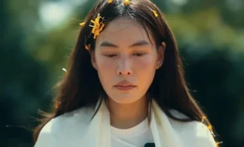 Nữ diễn viên Janie Tienphosuwan gây bất ngờ khi quyết định xuống tóc xuất gia - Ongkinh