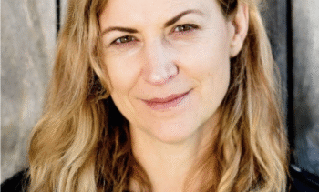 Nữ đạo diễn Jennifer Abbott bị sát hạii tại nhà riêng-ongkinh