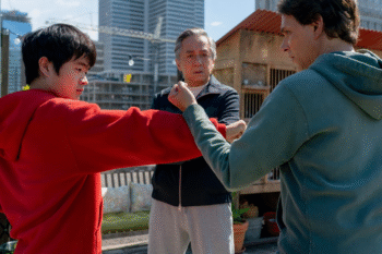 Thành Long và "Karate Kid: Legends" có màn ra mắt ảm đạm - Ongkinh