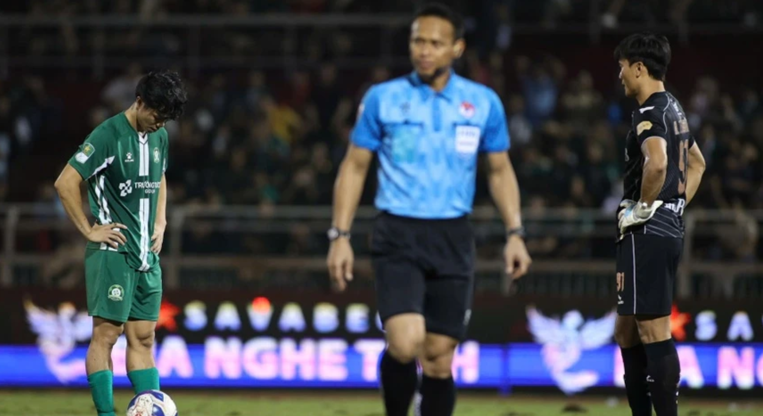 Công Phượng đá hỏng phạt đền, Bình Phước vỡ mộng V.League - Ongkinh