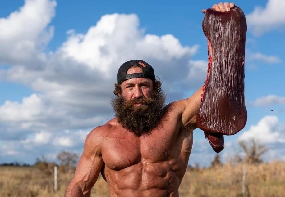 "Vua Gan" Brian Johnson gây sốc: Vừa tại ngoại đã tiếp tục đe dọa Joe Rogan - Ongkinh