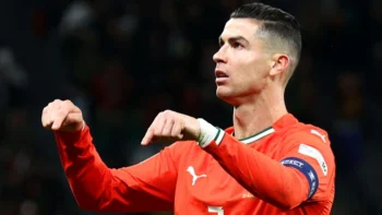 HLV tuyển Đức gây sốc khi nhắc đến C.Ronaldo - ongkinh