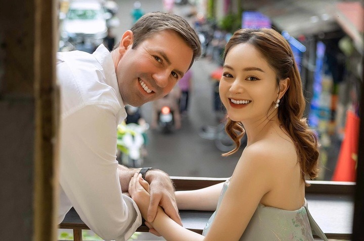 Lan Phương bị “tấn công”