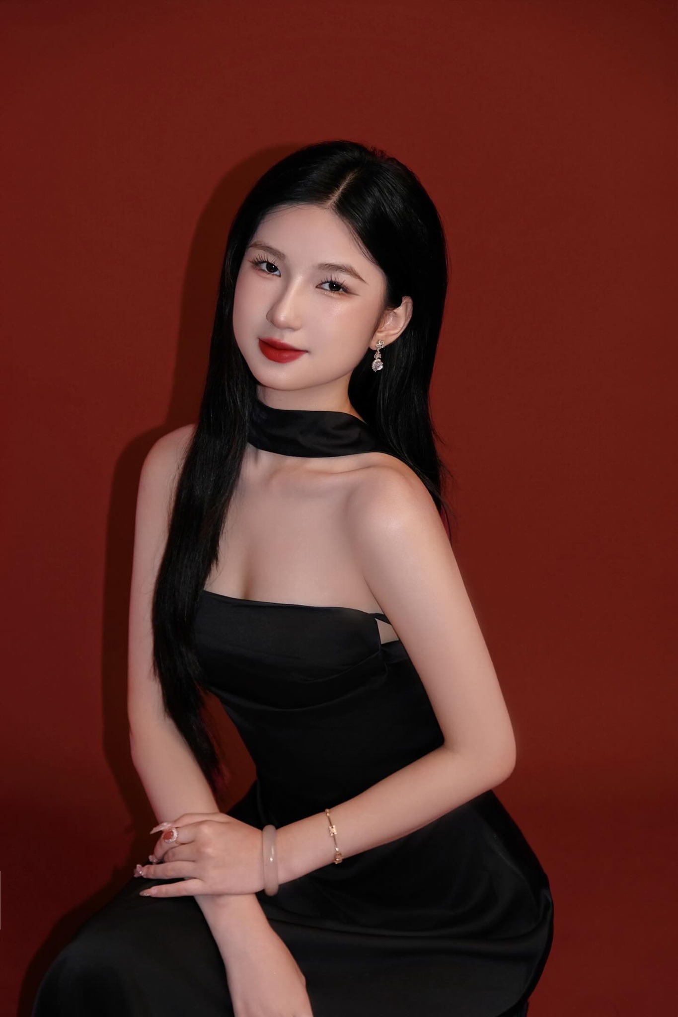Bị mắng thẳng mặt ở Vietnam’s Next Top Model, Nàng Mơ đáp trả cực gắt 