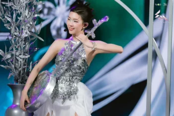 Ca sĩ Lamoon: Từ "cô bé hơn 60 kg" bị body shaming đến "em xinh" đa tài - Ongkinh