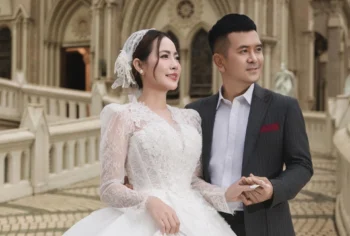 Diễn viên Hùng Thuận khoe ảnh cưới lãng mạn tại Hồ Cốc và nhà thờ Song Vĩnh - Ongkinh