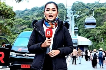 Cặp vợ chồng lớn tuổi ở Malaysia bị AI "lừa" đi ngắm cáp treo - Ongkinh