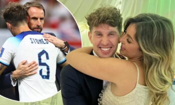 John Stones tổ chức hôn lễ lãng mạn tại Tây Ban Nha-ongkinh