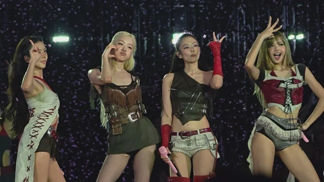 YG Entertainment xin lỗi và hoàn tiền cho khán giả concert BlackPink-ongkinh
