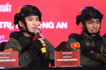 Phan Mạnh Quỳnh ngất xỉu, MONO ngạt khói trên thao trường "Chiến sĩ quả cảm" - Ongkinh