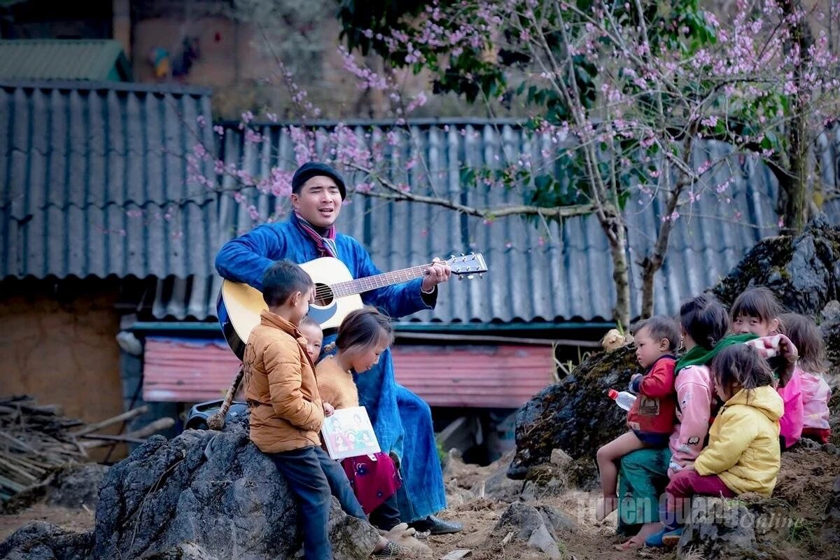 A Páo giữa mây trời Mã Pì Lèng