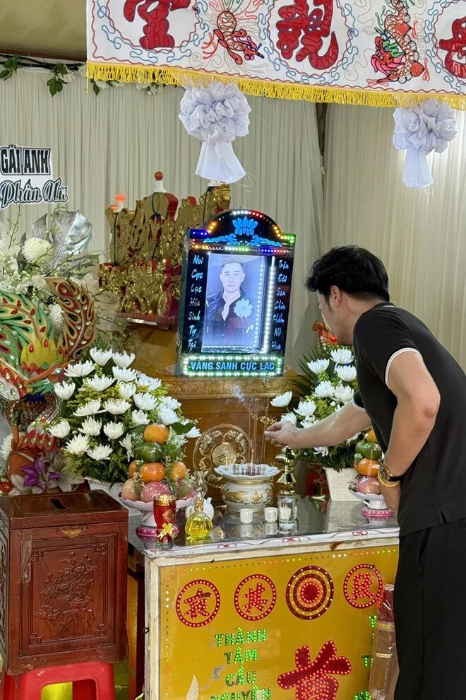 Tang lễ người mẫu Nam Phong: Tiễn biệt tuổi 36 trong tình cảm và sự trọn vẹn