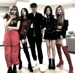 Nhà sáng lập YG Yang Hyun Suk bật khóc tại concert BLACKPINK - Ongkinh