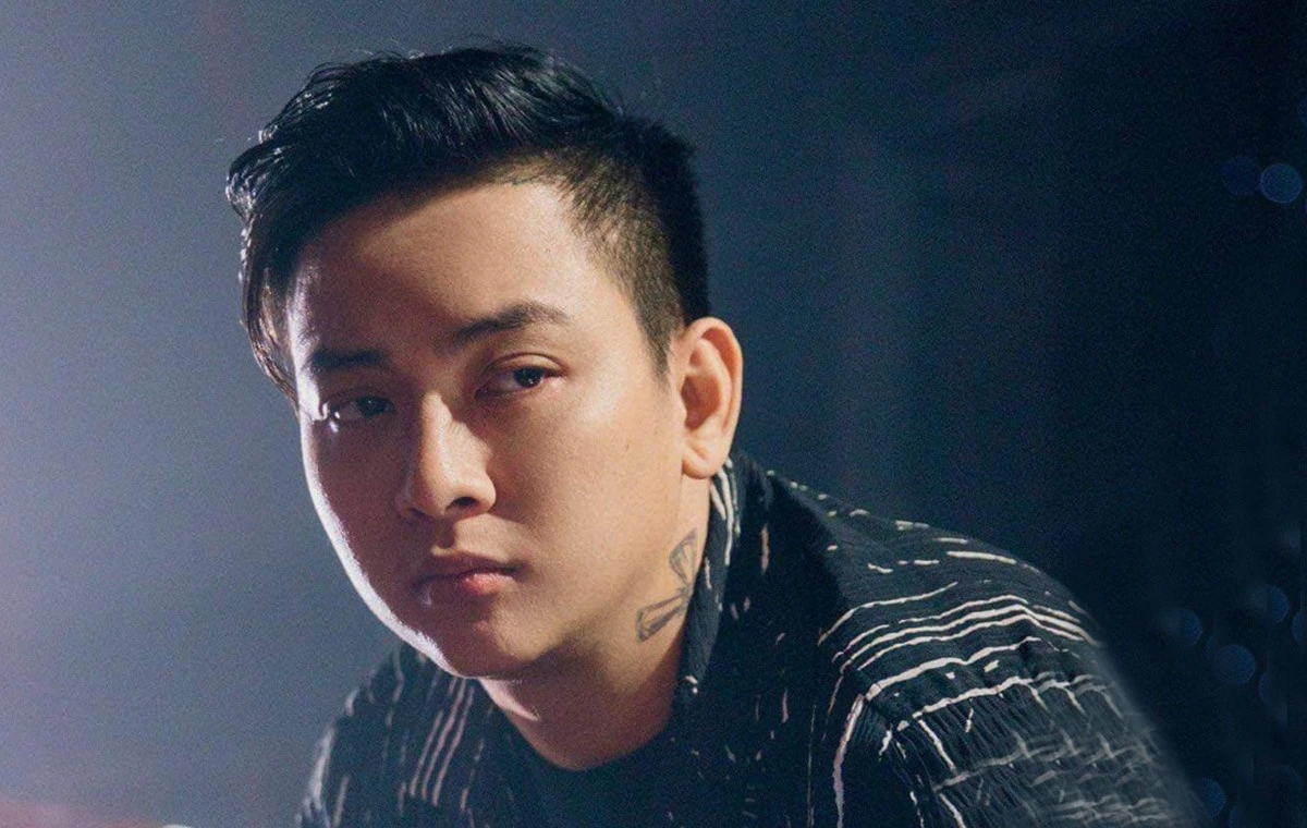 Clip Hoài Lâm hát "Anh không tha thứ" gây sốt - Ongkinh