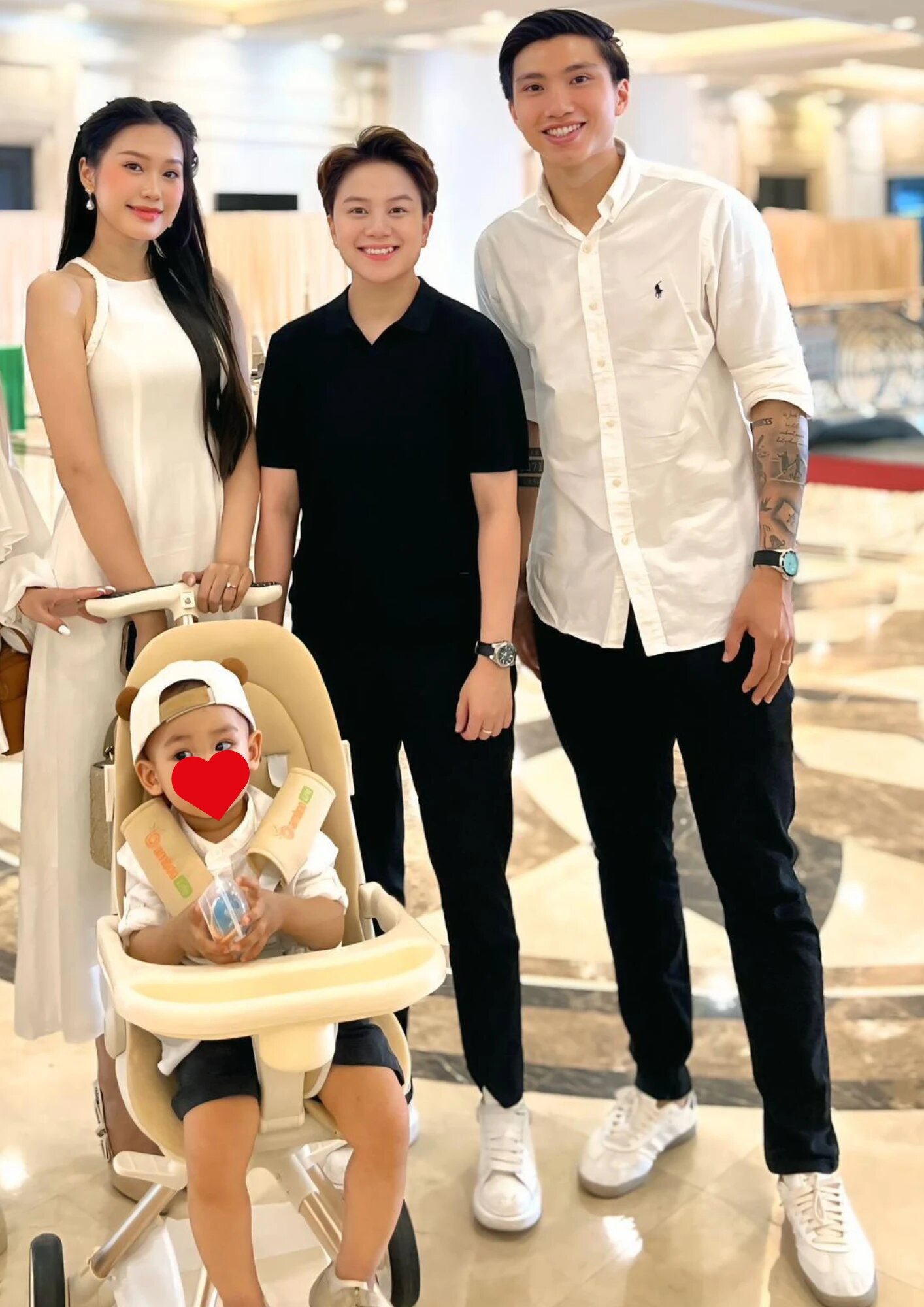 Màn đọ nhan sắc của Doãn Hải My và Chu Thanh Huyền 