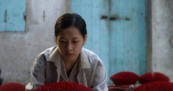 Chi Pu lộ diện mặt mộc: Nhan sắc thật khiến tin đồn "dao kéo" rộ trở lại